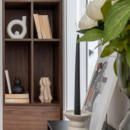 Rentplanet - Aura Prandoty