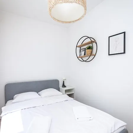 Rentplanet - Aura Prandoty * Krakkó